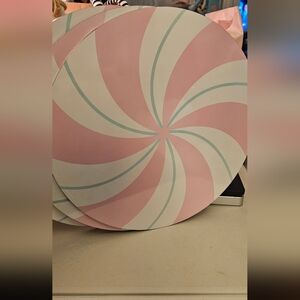 Mra CLPink and White Swirl Decorative Plates